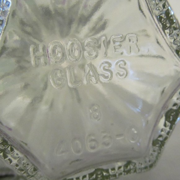 Vintage Hoosier 6" Clear Glass #4063-C Hexagon Bud Vase Diamond Cut Ribbed - Picture 10 of 15
